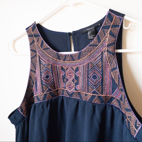 Forever 21 Tribal Design Detail Racerback Tank Size Large Navy/Pink/Brown NWT - Picture 2 of 2